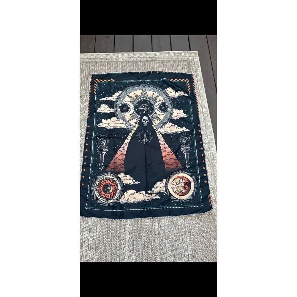 NWT Grim Reaper, tapestry measurements in pictures.